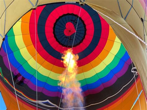 Hot air balloon pilot had anesthetic in his system at time of crash .